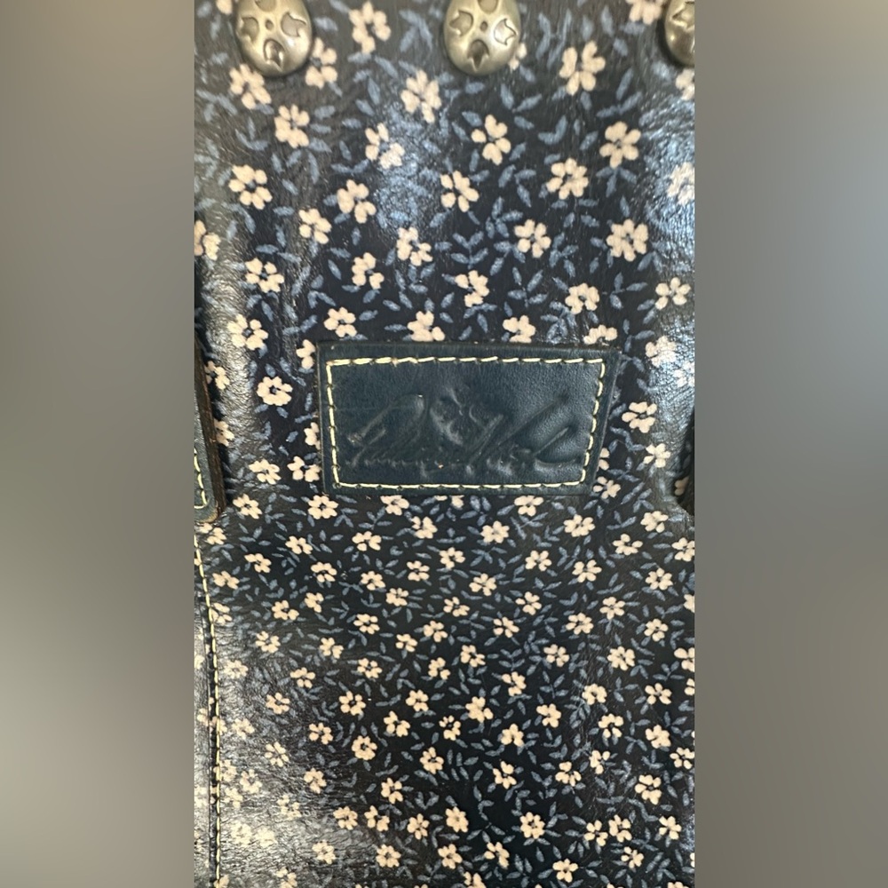 Patricia Nash Denim & Daisies Bag - Picture 13 of 16
